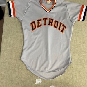 Gray Detroit Short Sleeve Tee